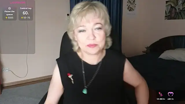 Snapshot of Rosette_Pricky chatting on 10-15-25, 07:33 Rosette Pricky online show from 10-15-25, 07:33
