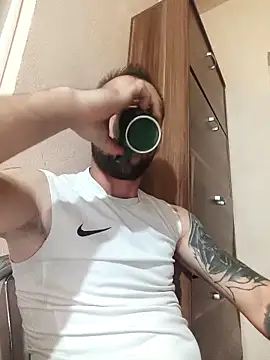 papichulo0099 online show from 10-04-25, 02:02