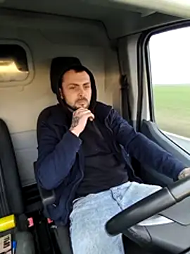 papichulo0099 online show from 02-11-26, 06:46