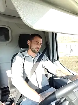 papichulo0099 online show from 04-01-26, 06:37