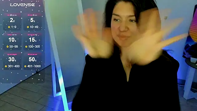 Sandra Curly online show from 10-19-25, 07:16