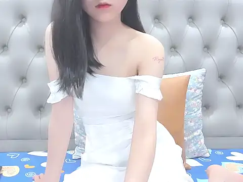  ly   online show from 10-15-25, 09:06