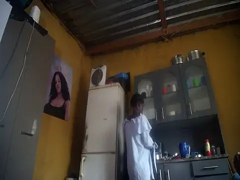 Caramelchick01 online show from 11-03-25, 09:13