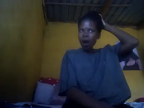 Caramelchick01 online show from 10-17-25, 05:33