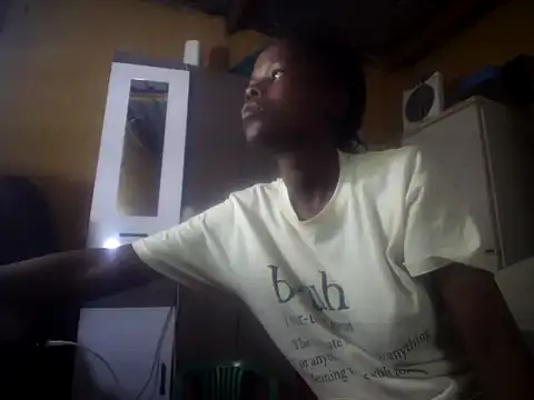 Caramelchick01 online show from 10-29-25, 06:23