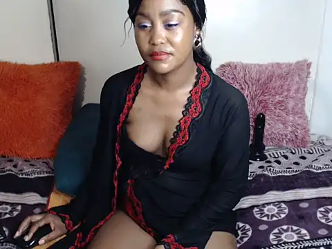 Snapshot of SexySlique chatting on 10-14-25, 02:34 SexySlique online show from 10-14-25, 02:34