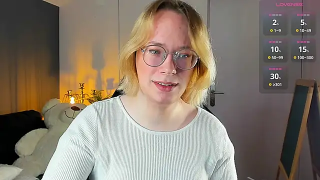 Amanda Butlerr online show from 11-02-25, 02:33