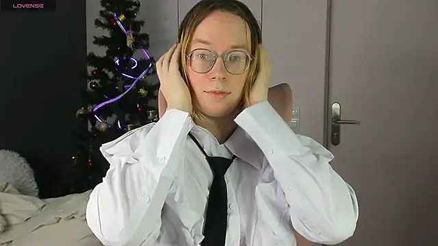 Amanda Butlerr online show from 01-14-26, 06:39