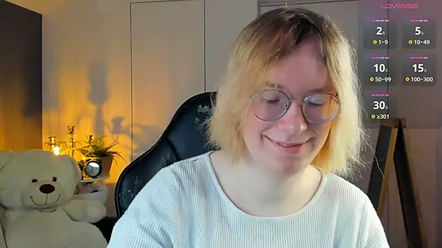 Amanda Butlerr online show from 11-14-25, 09:46