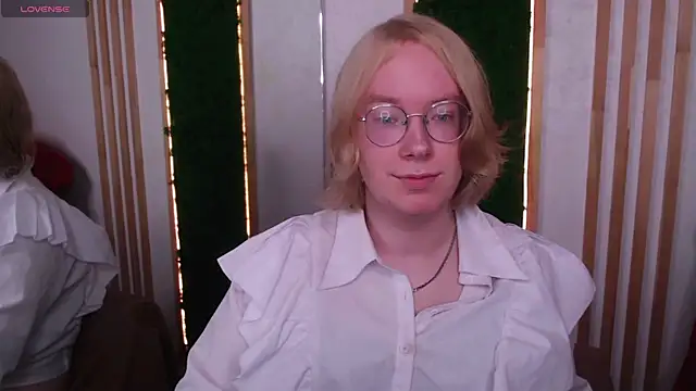 Snapshot of Amanda_Butlerr chatting on 07-12-26, 01:23 Amanda Butlerr online show from 07-12-26, 01:23