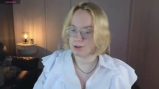 Snapshot of Amanda_Butlerr chatting on 06-28-26, 03:29 Amanda Butlerr online show from 06-28-26, 03:29