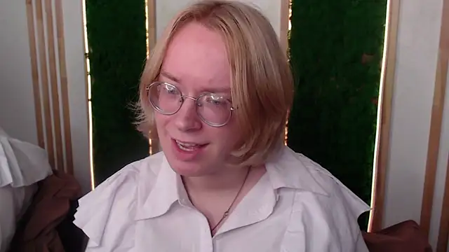 Snapshot of Amanda_Butlerr chatting on 06-18-26, 12:10 Amanda Butlerr online show from 06-18-26, 12:10