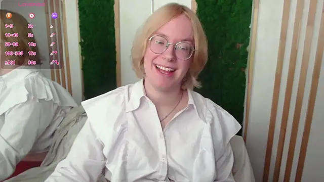 Snapshot of Amanda_Butlerr chatting on 06-20-26, 12:43 Amanda Butlerr online show from 06-20-26, 12:43