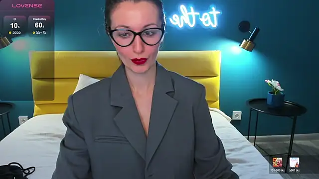 Joan Nelson online show from 02-03-26, 02:53