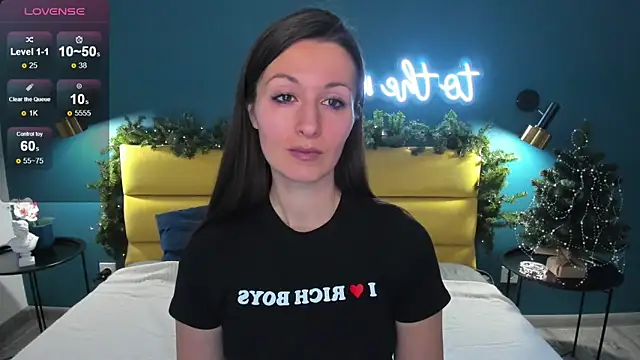 Joan Nelson online show from 12-18-25, 01:33