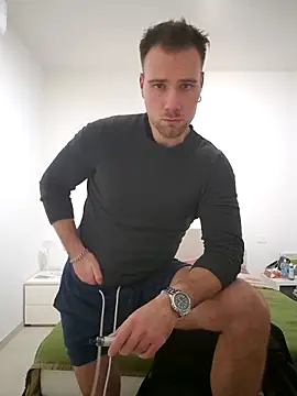 Snapshot of mrlyuis chatting on 11-27-25, 12:55 mrlyuis online show from 11-27-25, 12:55