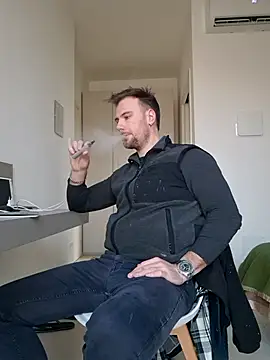 mrlyuis online show from 02-26-26, 04:07