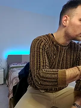 Snapshot of mrlyuis chatting on 01-06-26, 01:04 mrlyuis online show from 01-06-26, 01:04