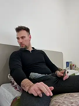 Snapshot of mrlyuis chatting on 01-09-26, 12:56 mrlyuis online show from 01-09-26, 12:56