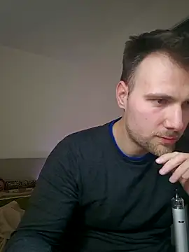 Snapshot of mrlyuis chatting on 12-22-25, 10:32 mrlyuis online show from 12-22-25, 10:32