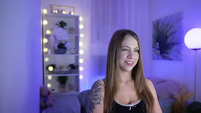 Snapshot of Cindy_Grey chatting on 10-02-25, 06:33 Cindy Grey online show from 10-02-25, 06:33