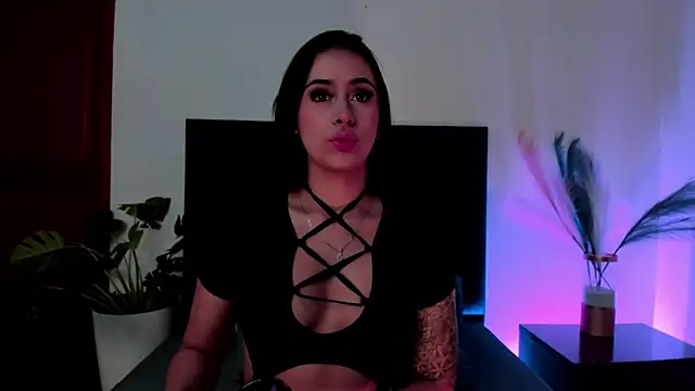 Snapshot of SagiraBelle chatting on 10-08-25, 11:34 SagiraBelle online show from 10-08-25, 11:34