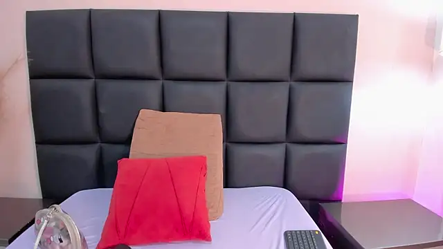 SagiraBelle online show from 11-01-25, 06:02