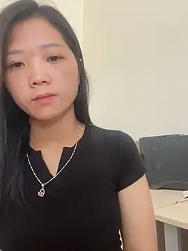 Snapshot of thaoyeuuu chatting on 09-19-25, 02:37 thaoyeuuu online show from 09-19-25, 02:37
