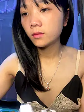 Snapshot of thaoyeuuu chatting on 09-11-25, 01:49 thaoyeuuu online show from 09-11-25, 01:49