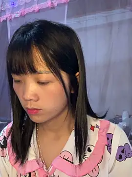 Snapshot of thaoyeuuu chatting on 10-05-25, 05:20 thaoyeuuu online show from 10-05-25, 05:20