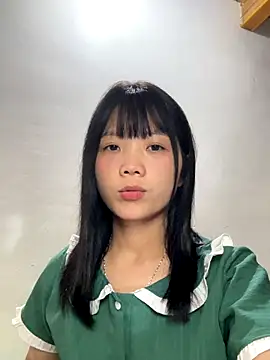Snapshot of thaoyeuuu chatting on 10-12-25, 01:01 thaoyeuuu online show from 10-12-25, 01:01