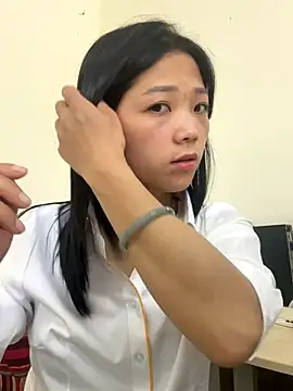 Snapshot of thaoyeuuu chatting on 09-22-25, 02:17 thaoyeuuu online show from 09-22-25, 02:17