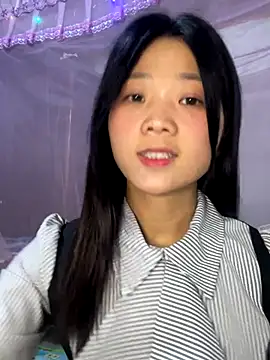 Snapshot of thaoyeuuu chatting on 09-18-25, 03:20 thaoyeuuu online show from 09-18-25, 03:20