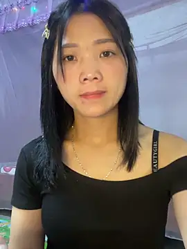 Snapshot of thaoyeuuu chatting on 09-25-25, 08:42 thaoyeuuu online show from 09-25-25, 08:42