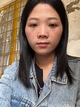 Snapshot of thaoyeuuu chatting on 10-06-25, 03:29 thaoyeuuu online show from 10-06-25, 03:29