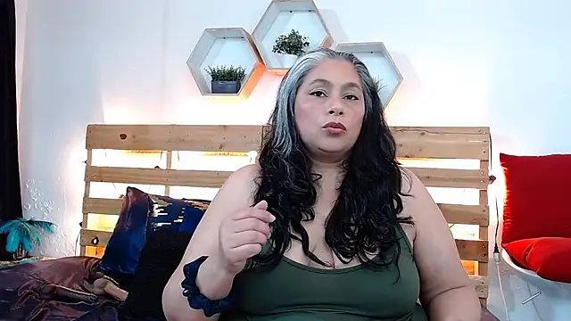 Snapshot of sheila_reeves2772 chatting on 09-25-25, 04:46 sheila reeves2772 online show from 09-25-25, 04:46