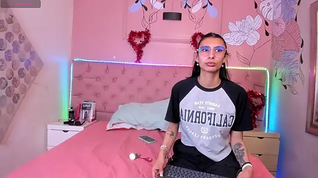 Ethan N Abby online show from 10-04-25, 07:48