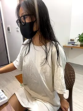 bunny b4nny online show from 10-28-25, 03:22