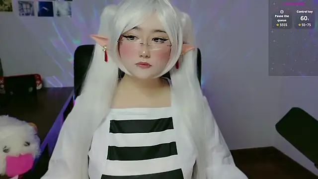 Livelle69 online show from 11-21-25, 03:05