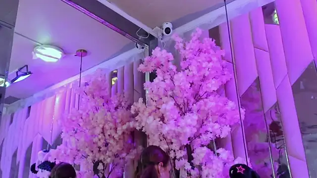 TessaCooper1 online show from 11-09-25, 09:41