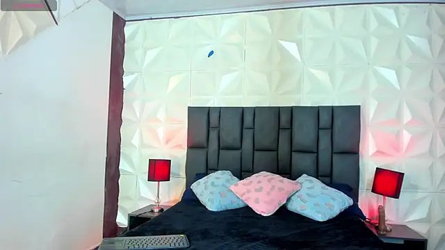 BustyGlow online show from 09-12-25, 10:48