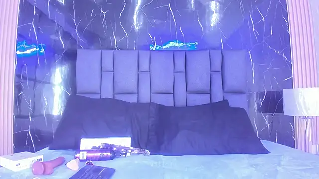 BustyGlow online show from 01-12-26, 10:22