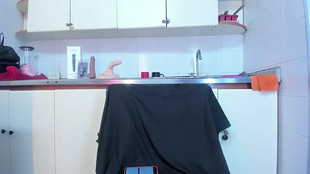 BustyGlow online show from 12-19-25, 11:23