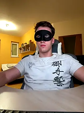 Raveman online show from 11-30-25, 03:13