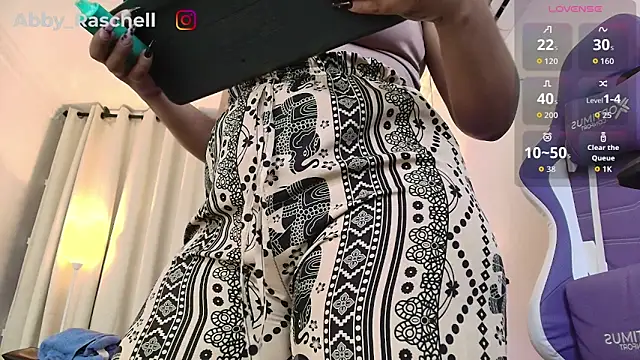 Abby Raschell online show from 05-06-26, 03:10