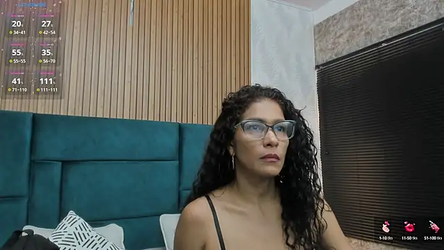 Brunnette Sensation online show from 09-23-25, 07:10