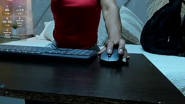 Brunnette Sensation online show from 12-15-25, 08:14