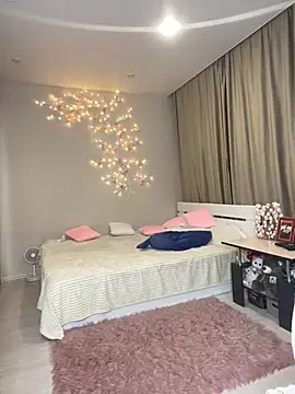 Bellissa  online show from 11-27-25, 10:37