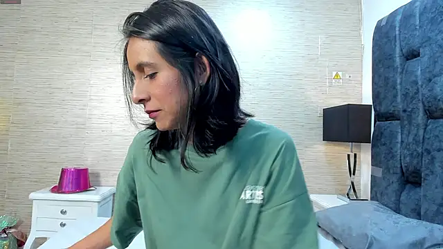 MiaAmore  online show from 11-27-25, 03:56