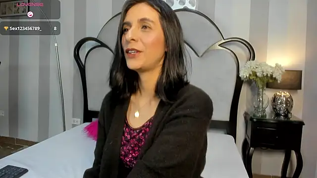 MiaAmore  online show from 01-15-26, 07:06